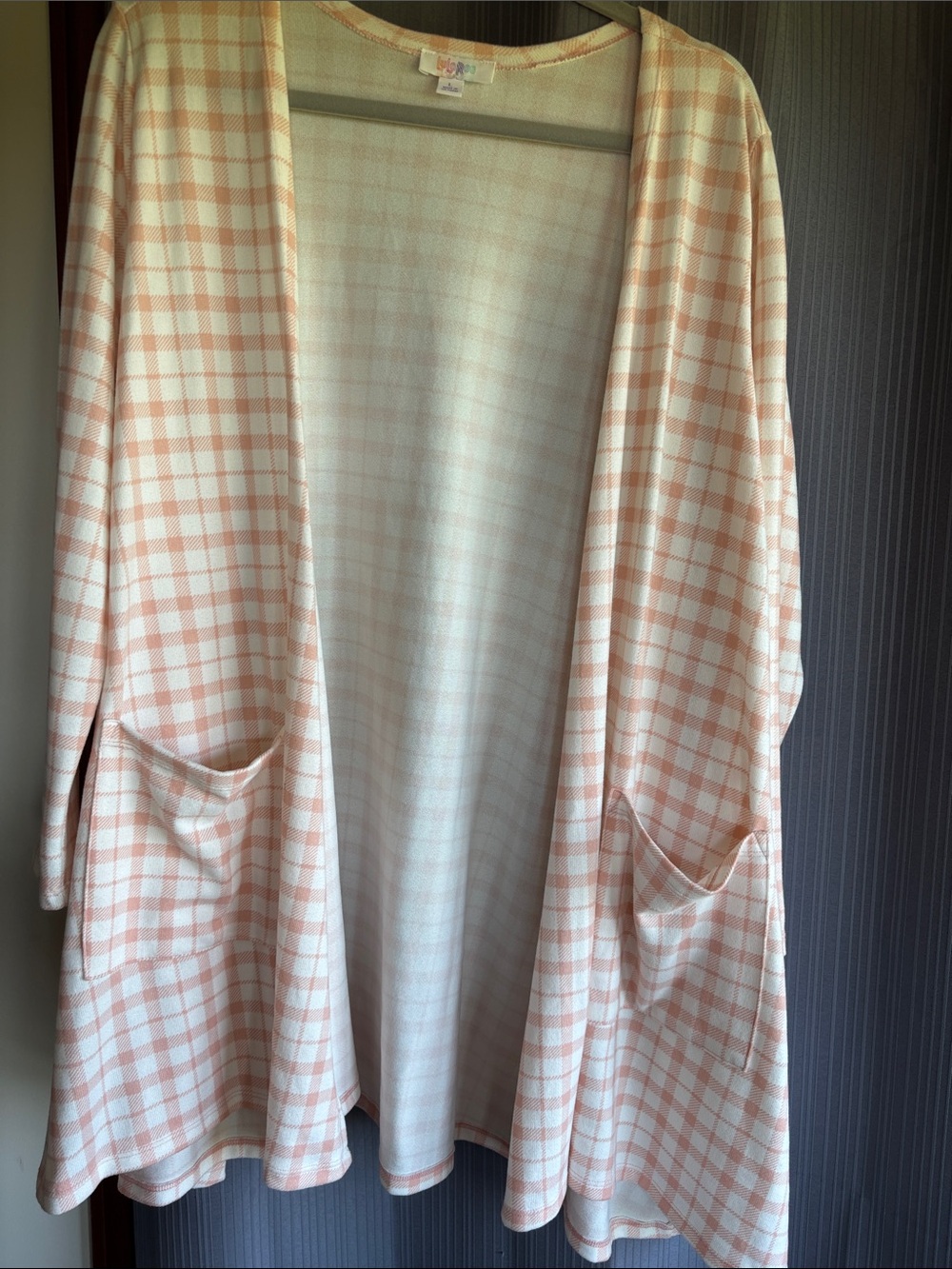 LuLaRoe Open-Front Plaid Cardigan in Pale Peach and Cream